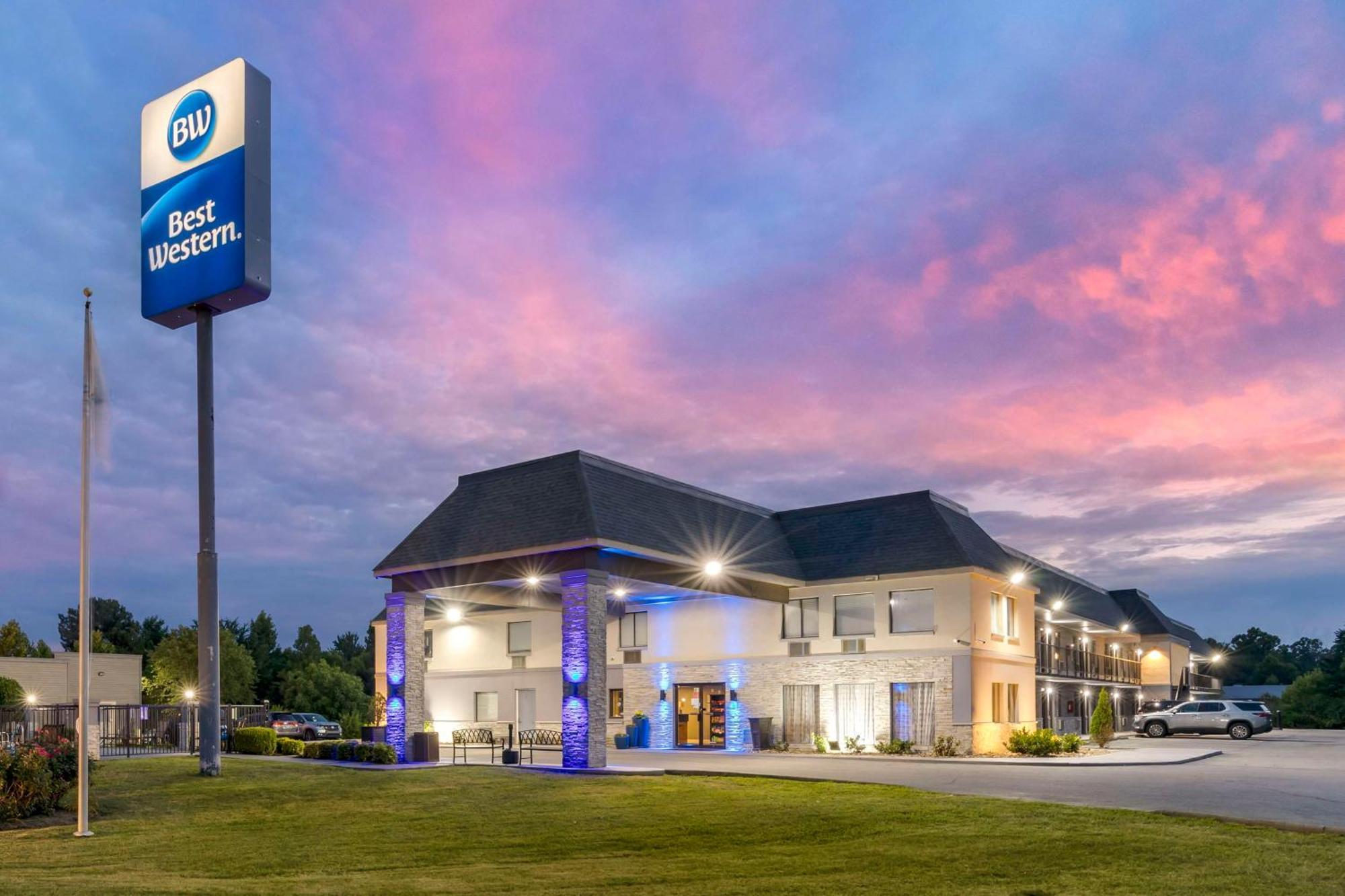 Best Western Dickson Buitenkant foto
